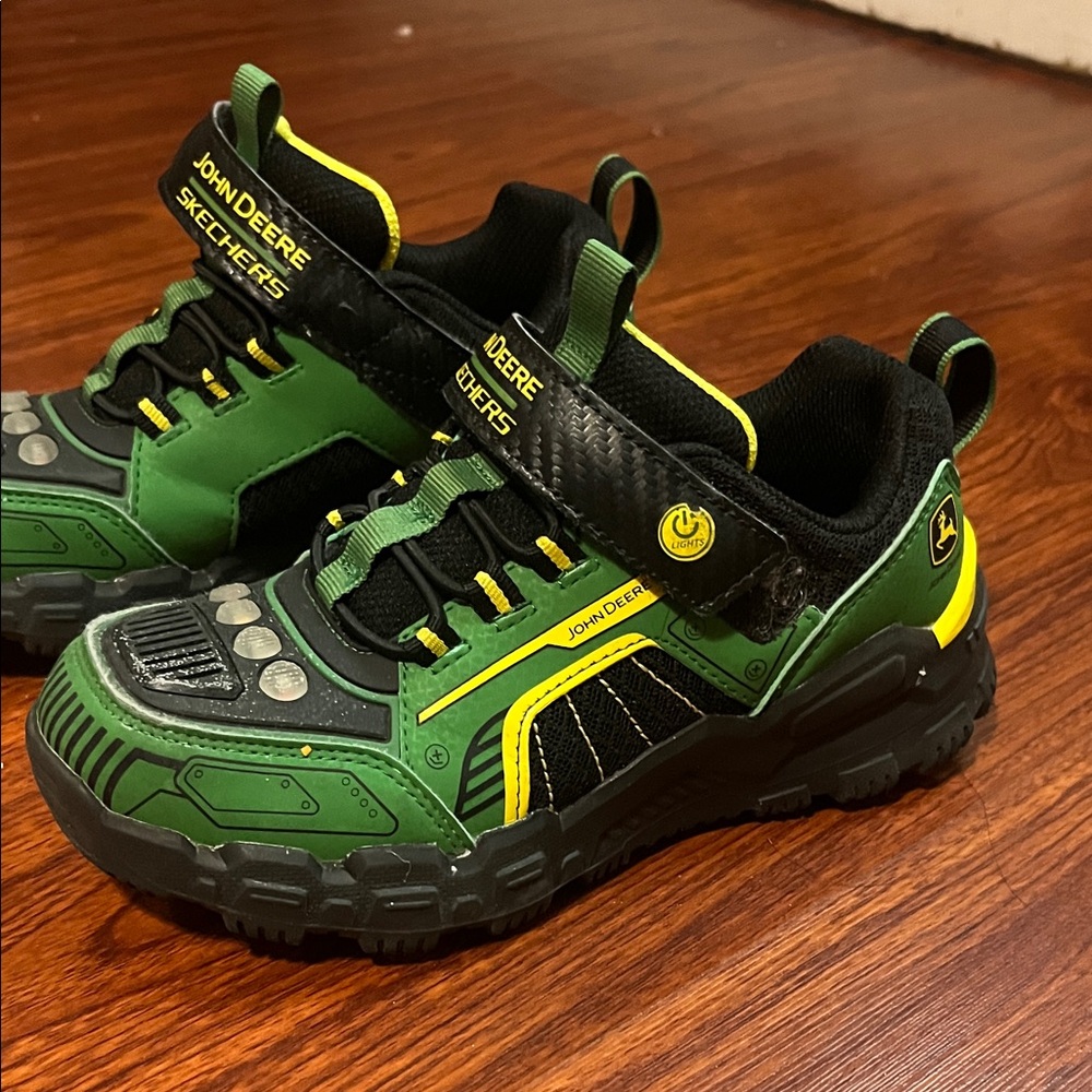 John Deere Kids Sneakers in Green and Black